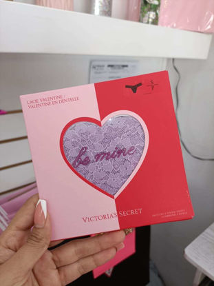 Imagen de Victoria's Secret  Thong  String Sobre.